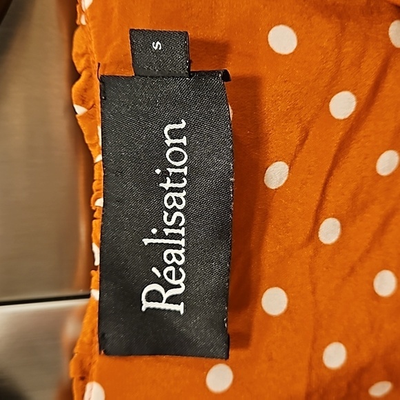 💕REALISATION PAR💕 Cher Top ~ 100% Silk Rust Spot Polka Dot Print Small - Picture 15 of 16